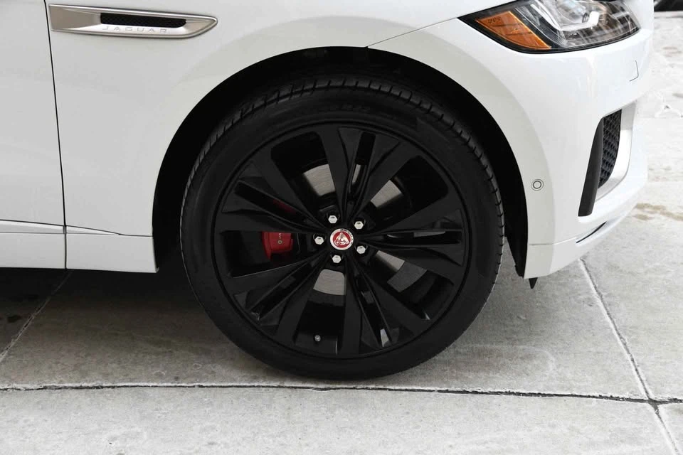 2017 Jaguar F-Pace - Image 5 of 14
