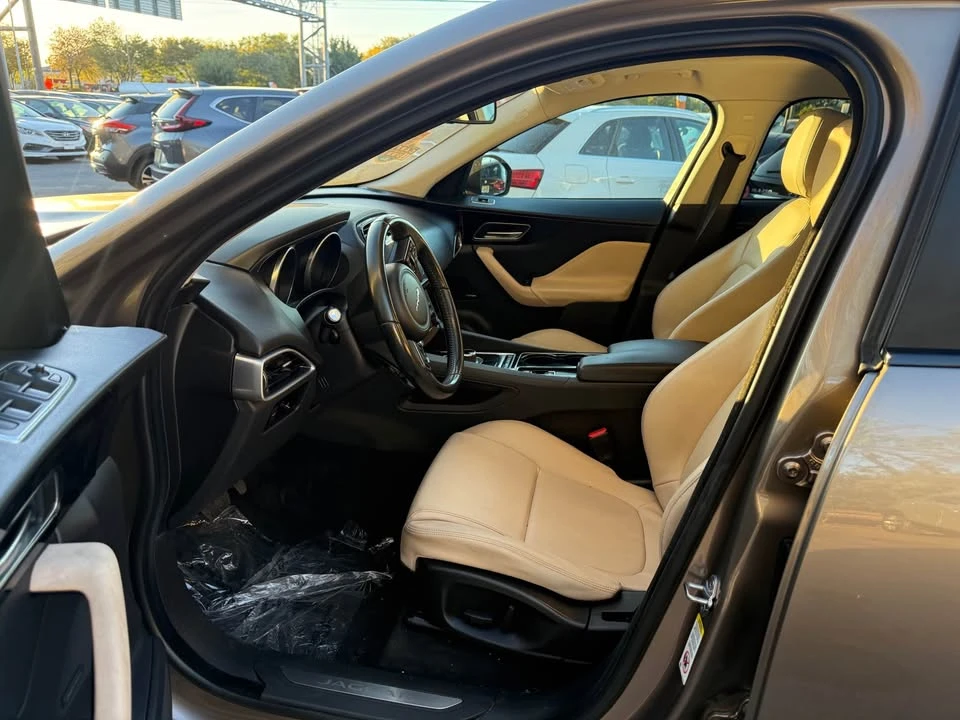 2017 Jaguar F-Pace - Image 16 of 20
