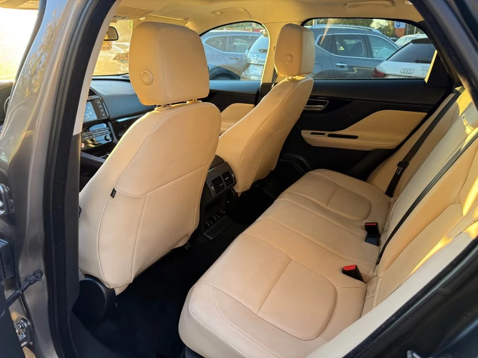 2017 Jaguar F-Pace - Image 19 of 20