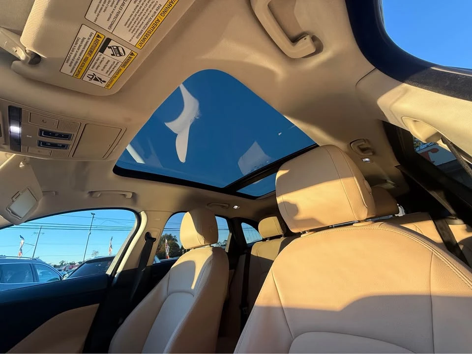 2017 Jaguar F-Pace - Image 18 of 20