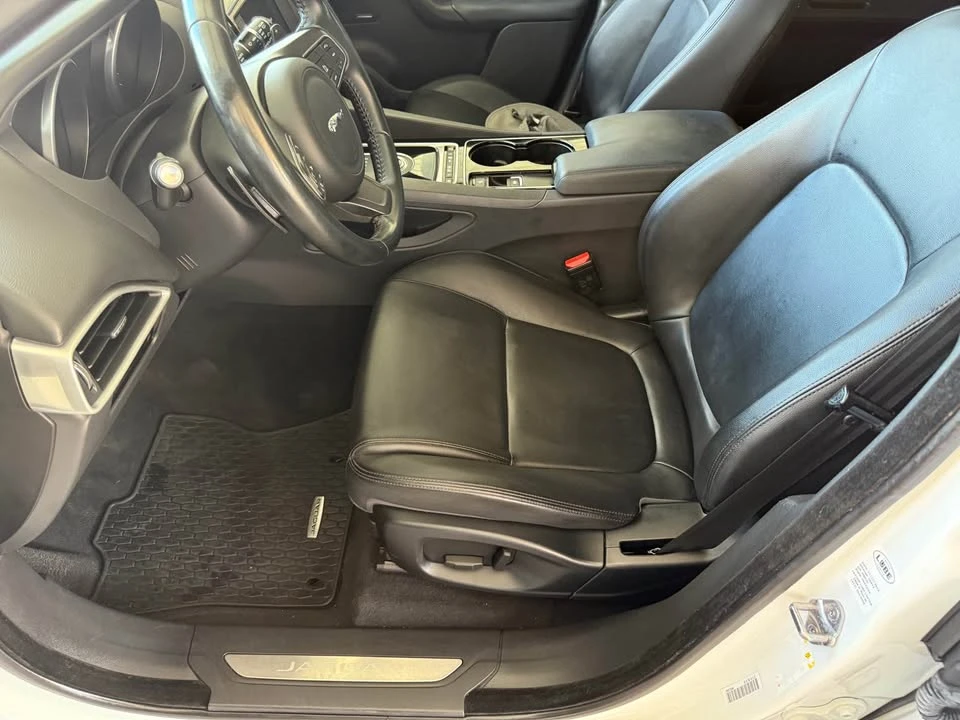 2017 Jaguar F-Pace - Image 7 of 20