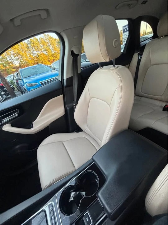 2017 Jaguar F-Pace - Image 16 of 20