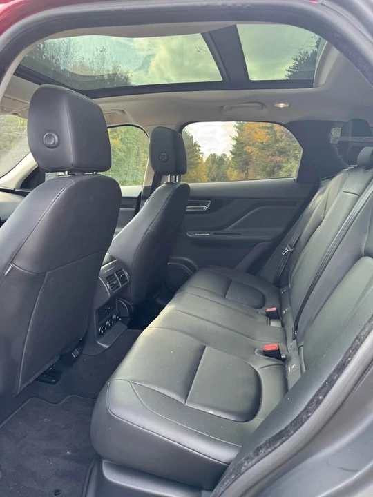 2017 Jaguar F-Pace - Image 6 of 9