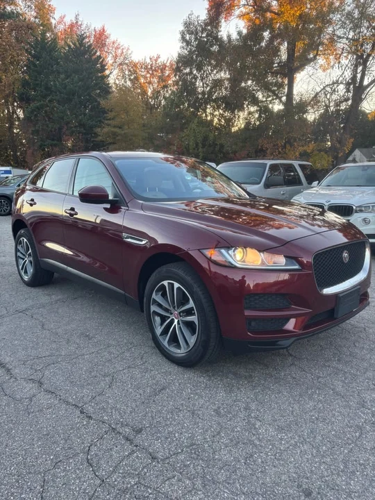 2017 Jaguar F-Pace - Image 5 of 20