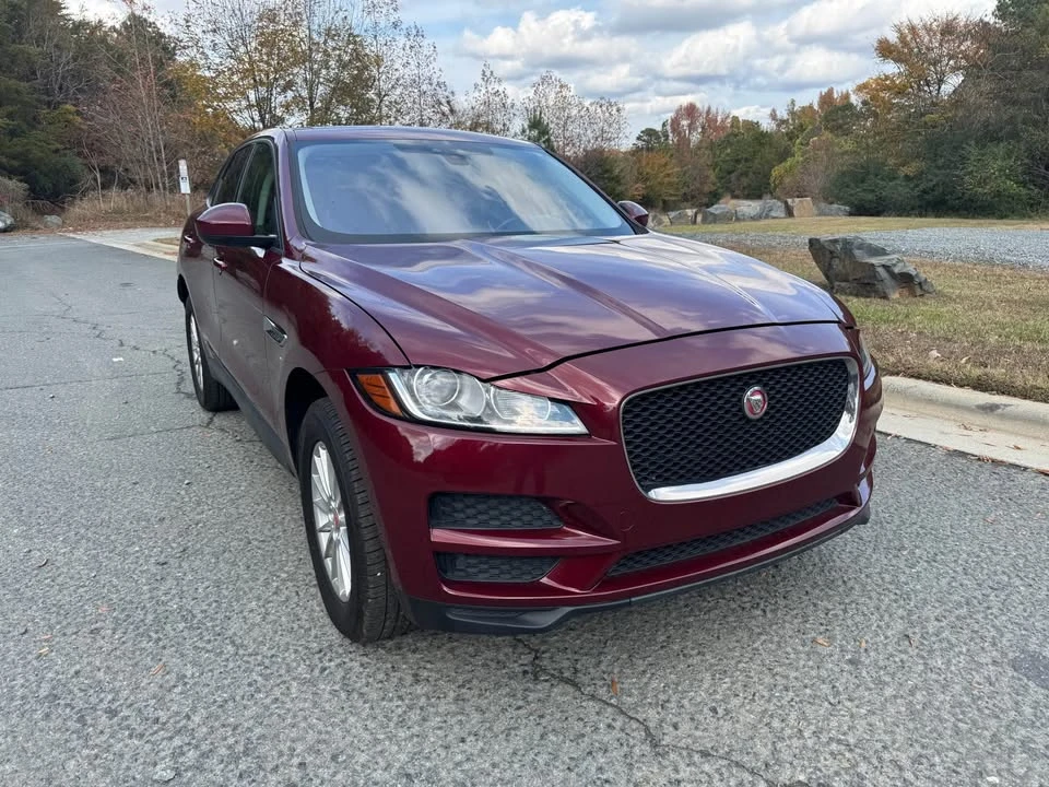 2017 Jaguar F-Pace - Image 3 of 9