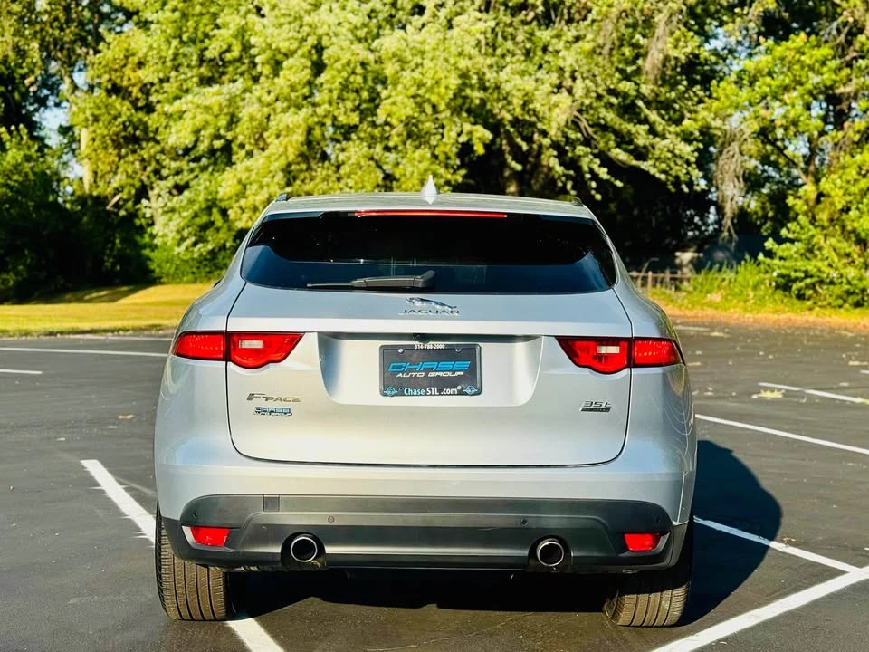 2017 Jaguar F-Pace - Image 4 of 16