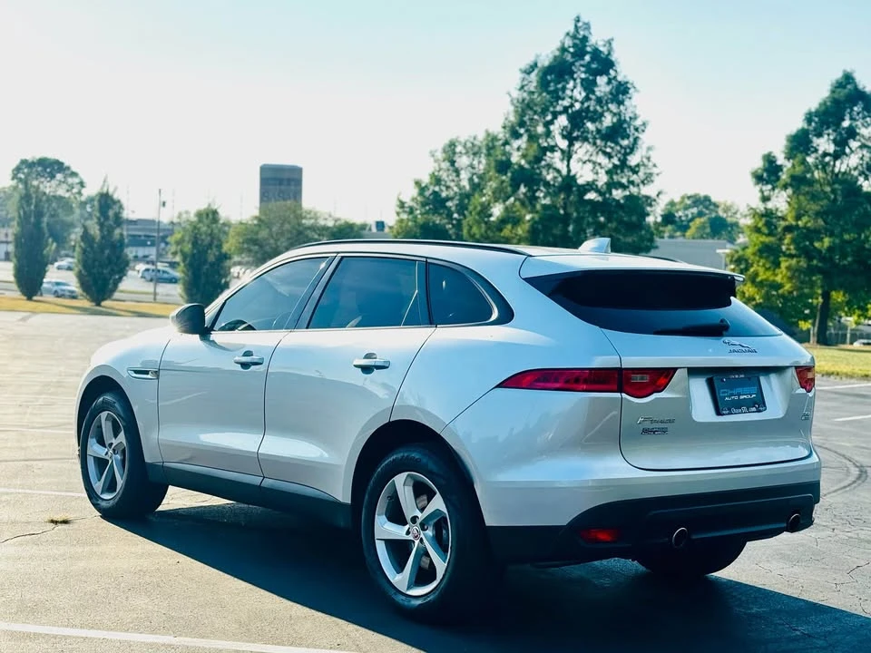 2017 Jaguar F-Pace - Image 8 of 16