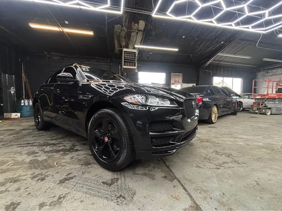 2017 Jaguar F-Pace - Image 6 of 13
