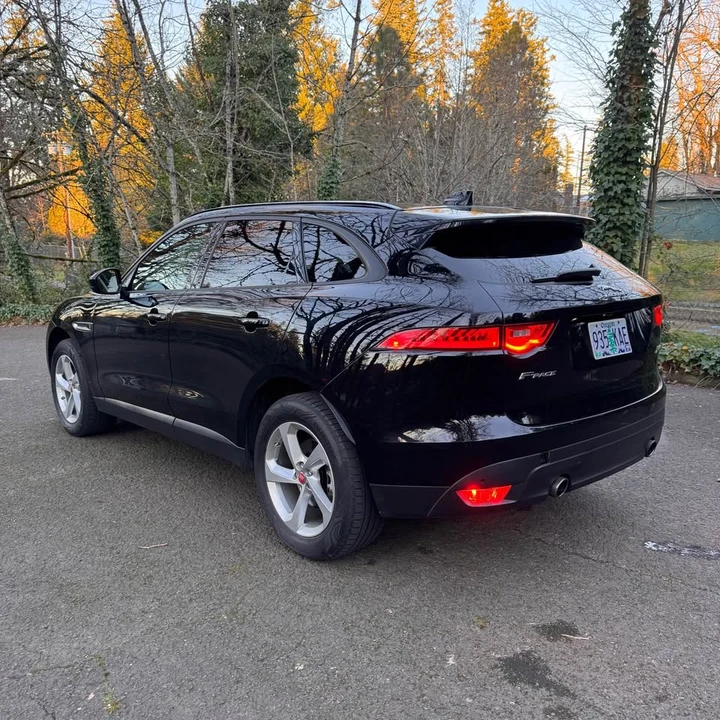 2017 Jaguar F-Pace - Image 3 of 12