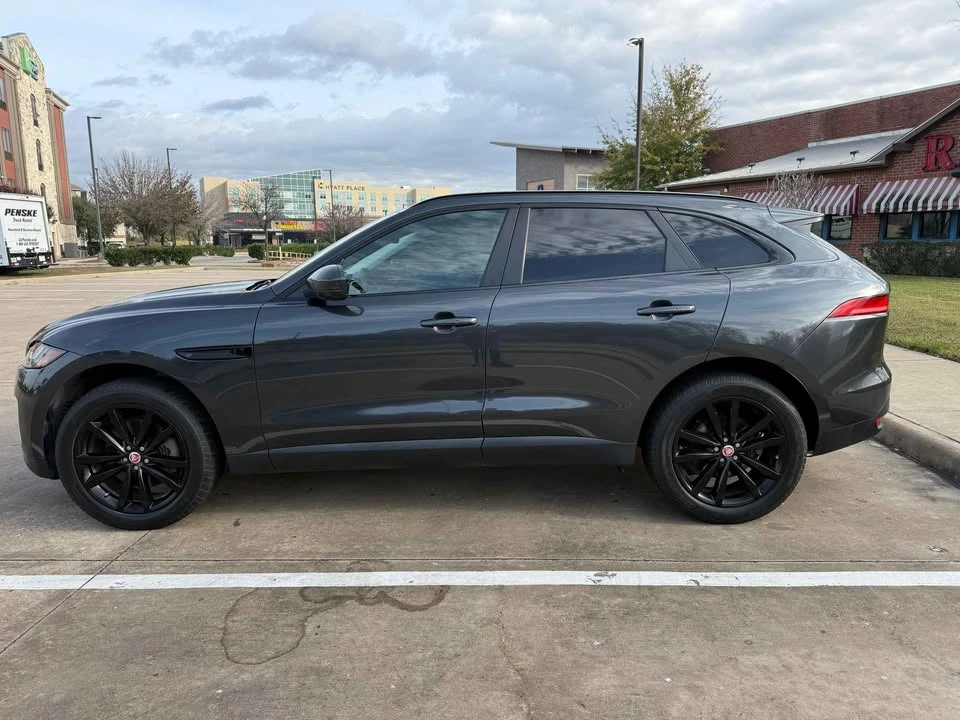 2017 Jaguar F-Pace - Image 4 of 20
