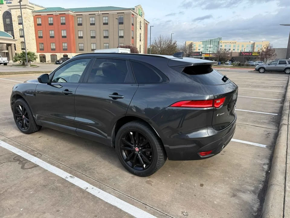 2017 Jaguar F-Pace - Image 6 of 20
