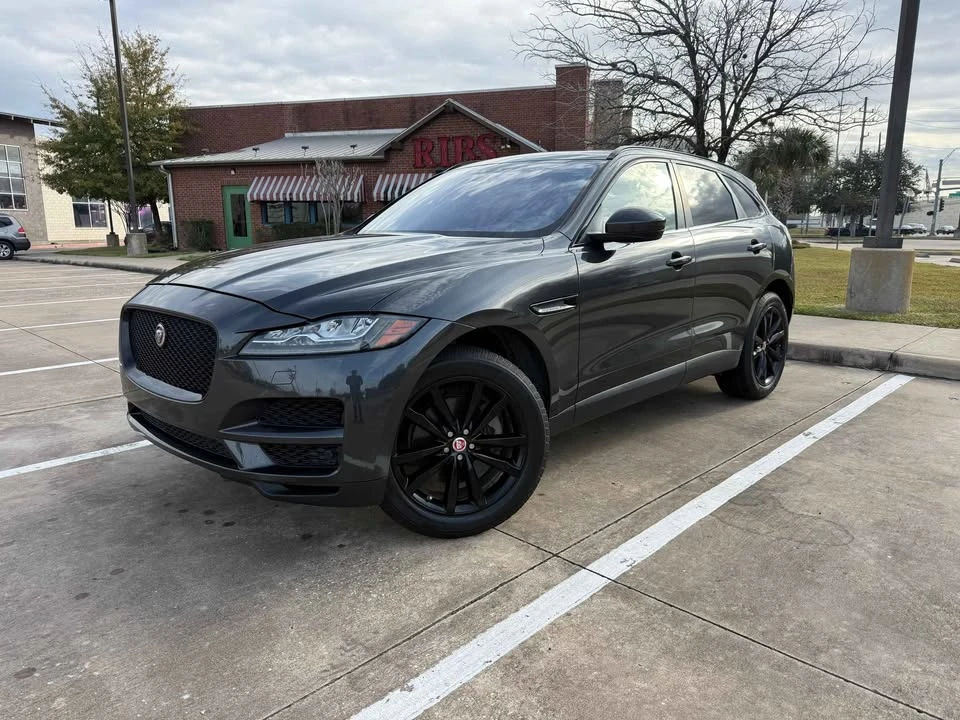 2017 Jaguar F-Pace - Image 3 of 20