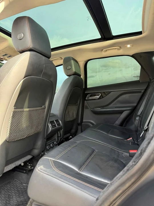 2017 Jaguar F-Pace - Image 15 of 20