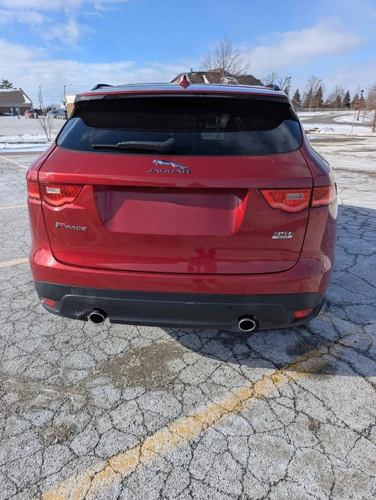 2017 Jaguar F-Pace - Image 5 of 13
