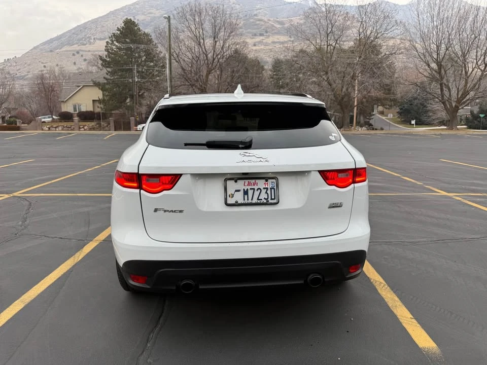 2017 Jaguar F-Pace - Image 3 of 13