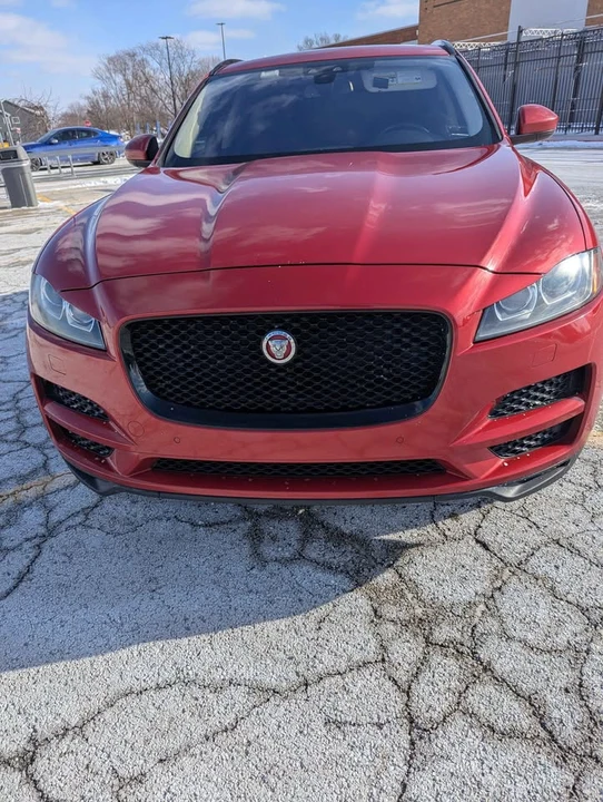 2017 Jaguar F-Pace - Image 2 of 13