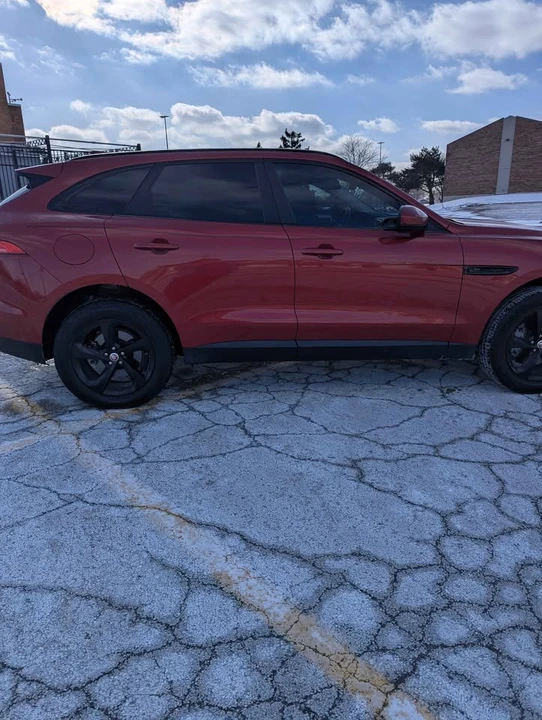 2017 Jaguar F-Pace - Image 3 of 13