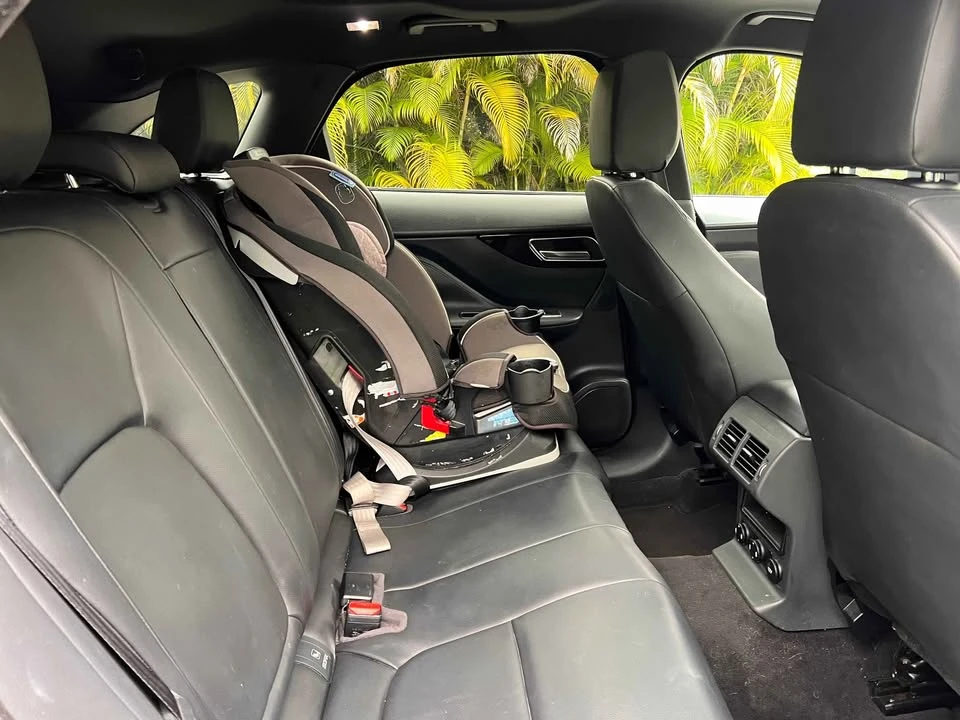 2017 Jaguar F-Pace - Image 8 of 12