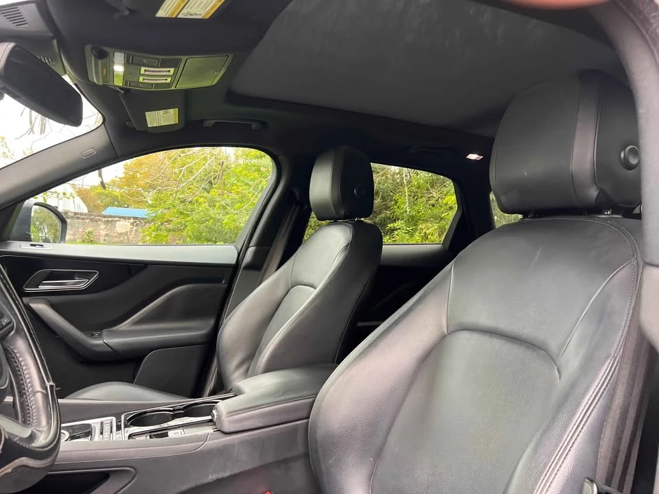 2017 Jaguar F-Pace - Image 10 of 12