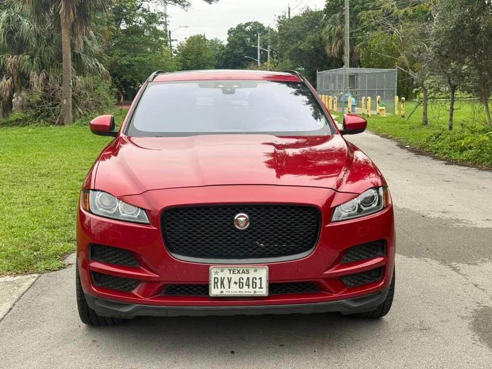 2017 Jaguar F-Pace - Image 2 of 10