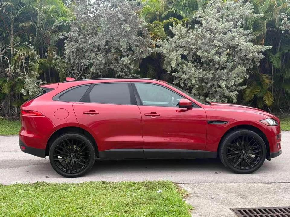 2017 Jaguar F-Pace - Image 6 of 10