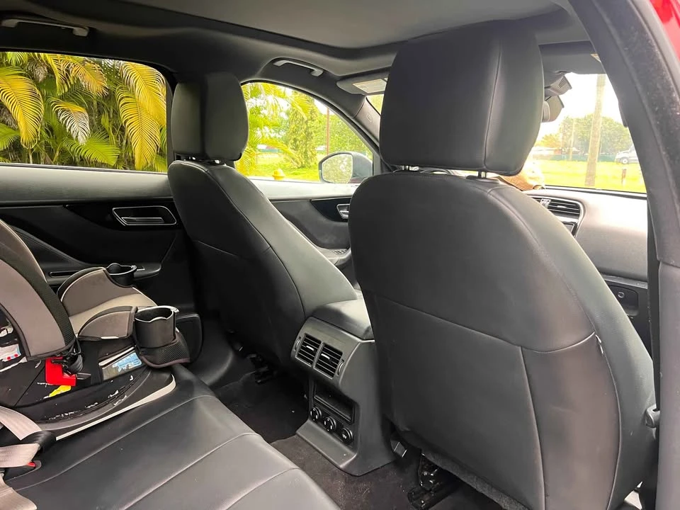 2017 Jaguar F-Pace - Image 7 of 12