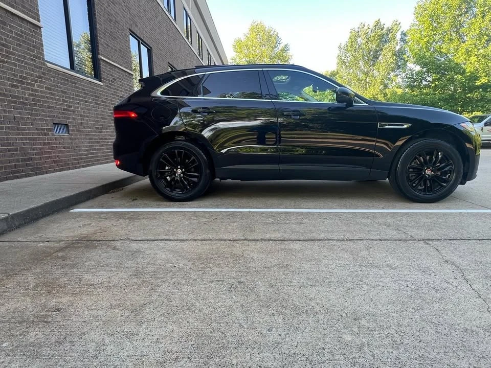 2017 Jaguar F-Pace - Image 5 of 21