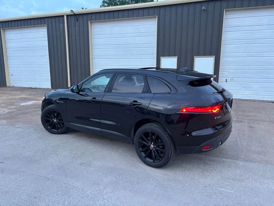 2017 Jaguar F-Pace - Image 4 of 12