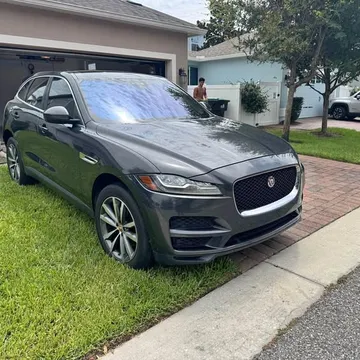 2017 Jaguar F-PACE 35t Premium Sport Utility 4D