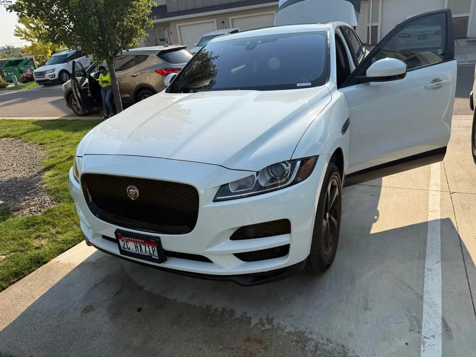 2017 Jaguar F-Pace - Image 5 of 6