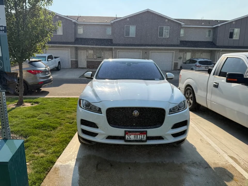 2017 Jaguar F-Pace - Image 2 of 6