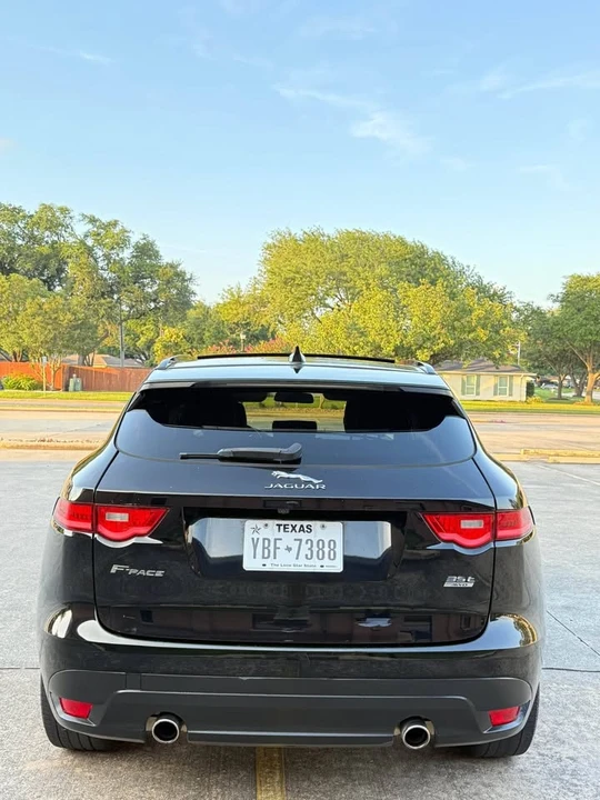 2017 Jaguar F-Pace - Image 6 of 20