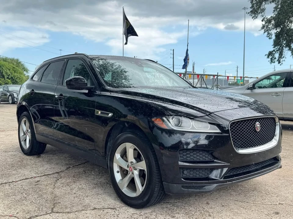 2017 Jaguar F-Pace - Image 4 of 20