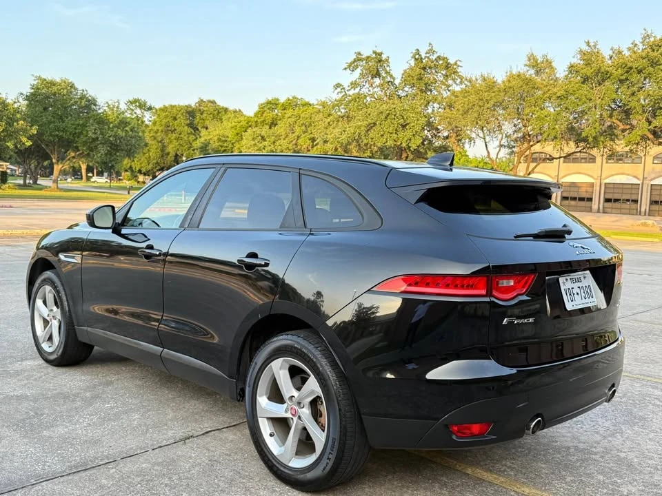 2017 Jaguar F-Pace - Image 15 of 20