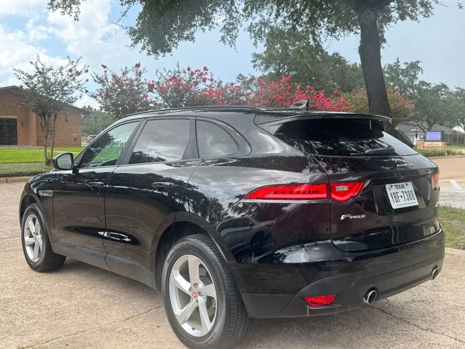 2017 Jaguar F-Pace - Image 3 of 20