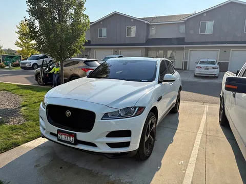 2017 Jaguar F-PACE 35t Premium Sport Utility 4D