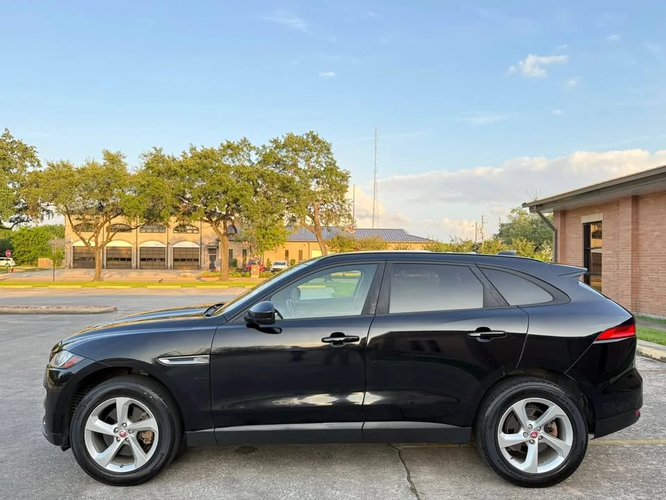 2017 Jaguar F-Pace - Image 18 of 20