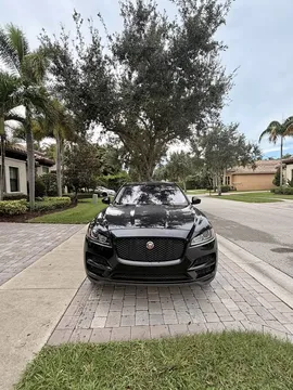 2017 Jaguar F-PACE 35t Premium Sport Utility 4D
