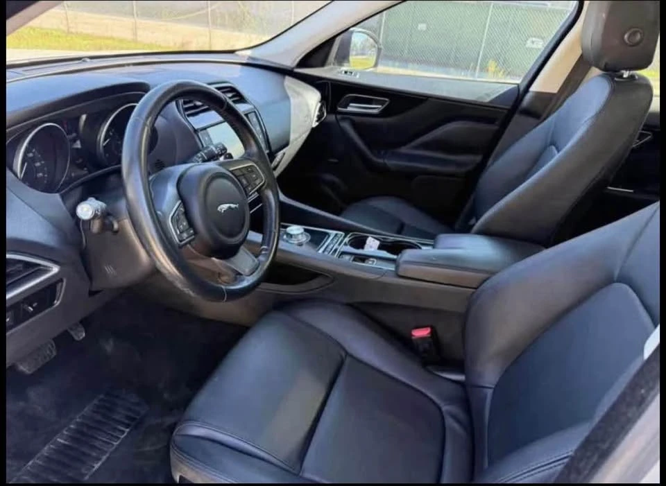 2017 Jaguar F-Pace - Image 8 of 13