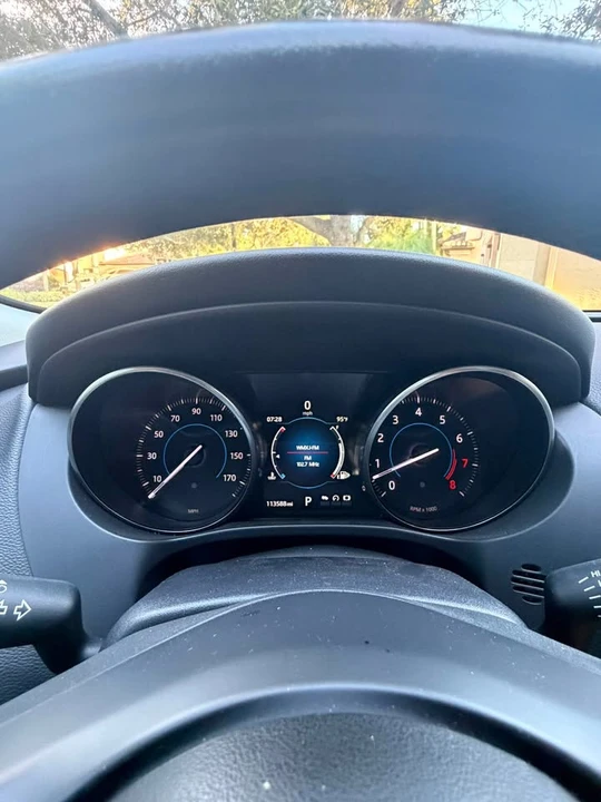 2017 Jaguar F-Pace - Image 8 of 10