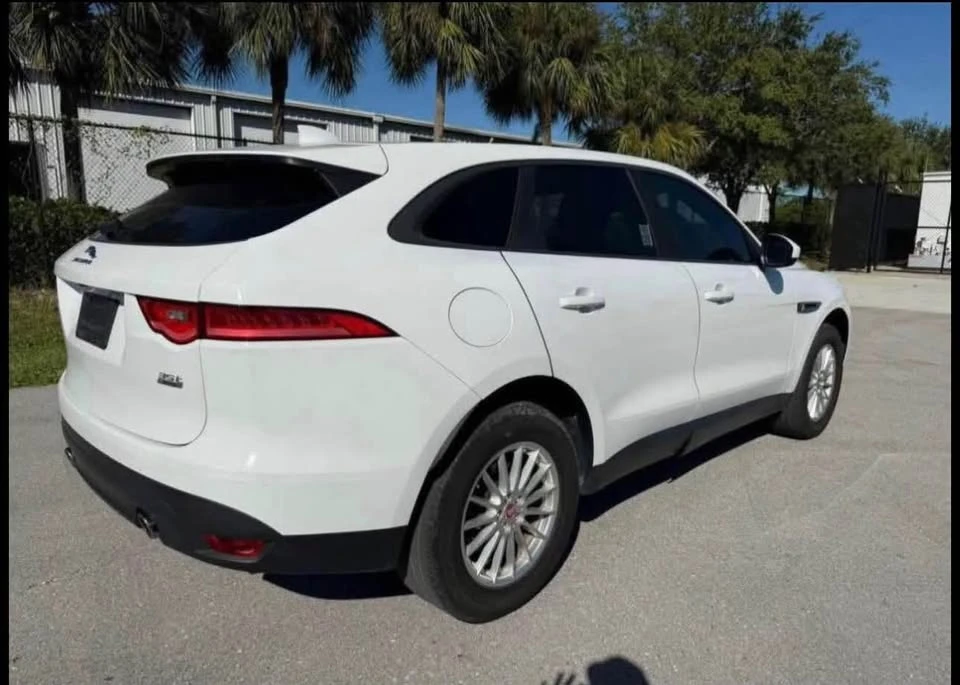 2017 Jaguar F-Pace - Image 3 of 13