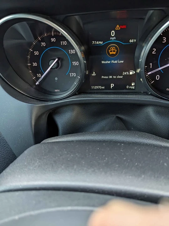 2017 Jaguar F-Pace - Image 13 of 15