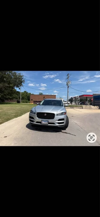 2017 Jaguar F-Pace - Image 5 of 8