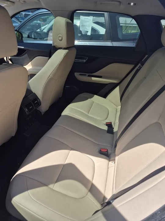 2017 Jaguar F-Pace - Image 10 of 20