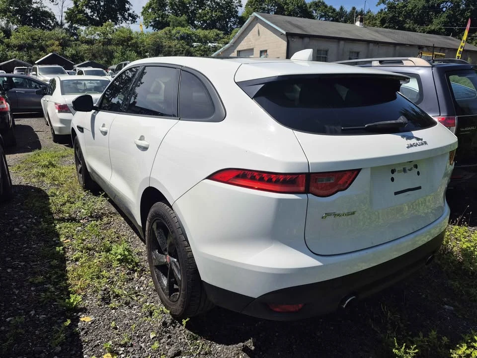 2017 Jaguar F-Pace - Image 2 of 20