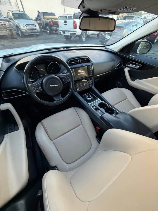 2017 Jaguar F-Pace - Image 6 of 19