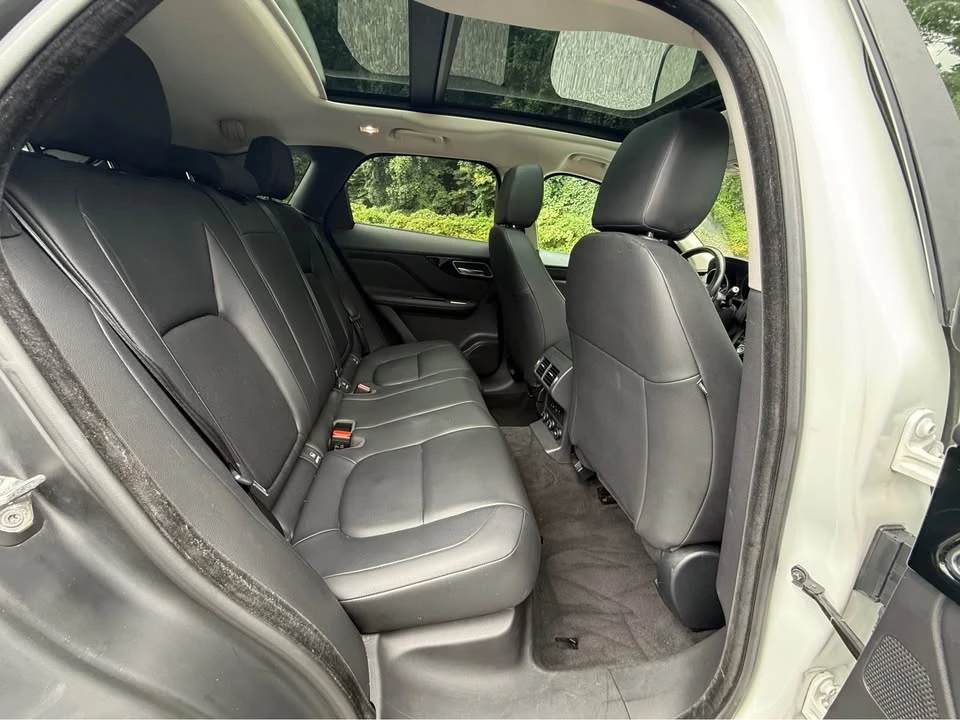 2017 Jaguar F-Pace - Image 13 of 17