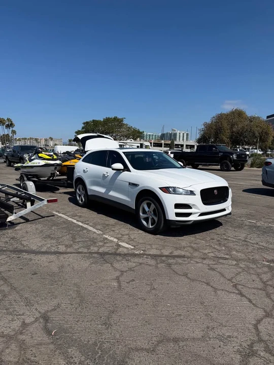 2017 Jaguar F-Pace - Image 6 of 20