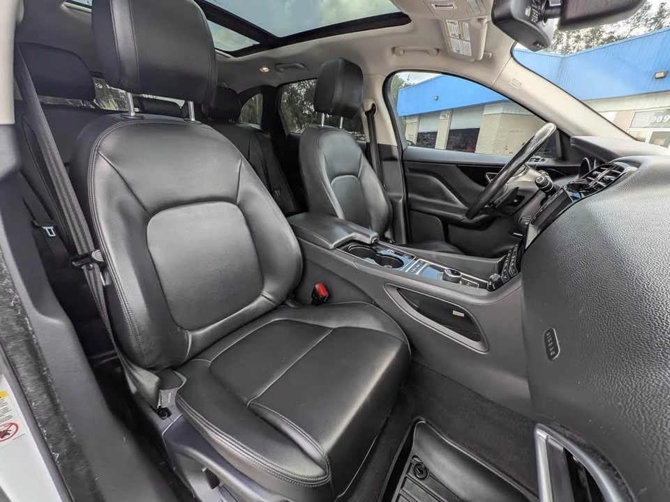 2017 Jaguar F-Pace - Image 3 of 6