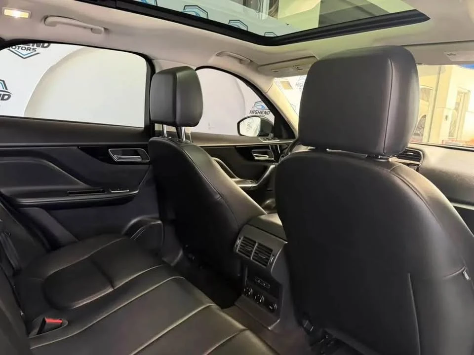 2017 Jaguar F-Pace - Image 12 of 15